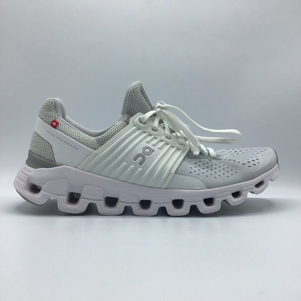 On Cloud Cloudswift sneakers Womens size 8.5 (Make offer)